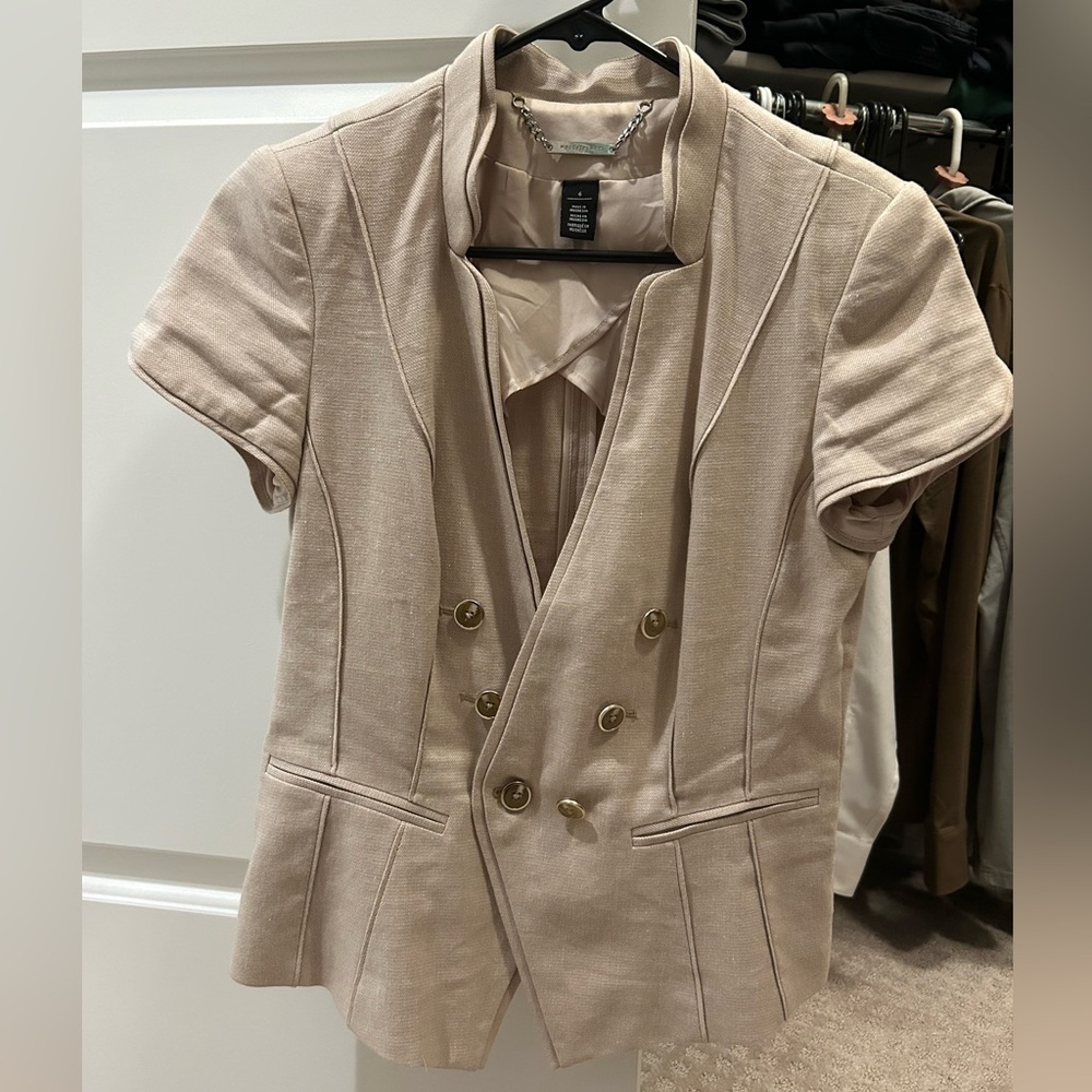 NWOT White House Black Market Beige Short-Sleeve Blazer 6